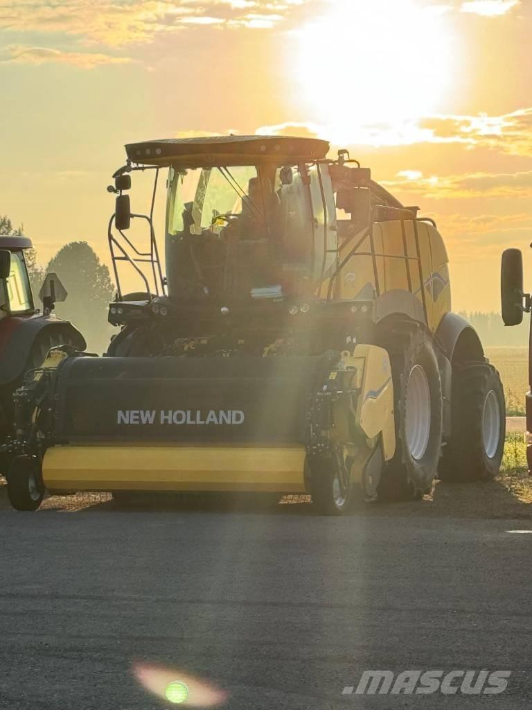 New Holland FR 550 Samojízdné sekačky