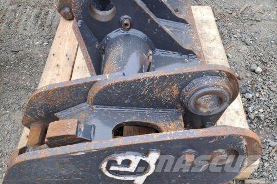 Develon Hitch Mini rýpadla < 7t