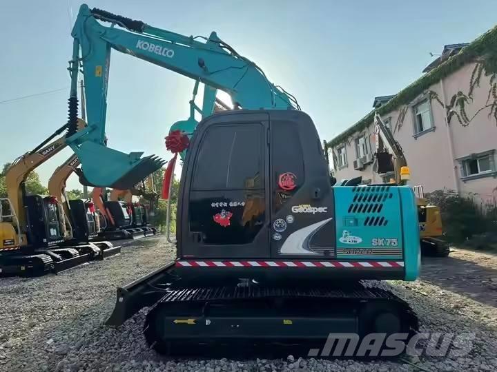 Kobelco SK 75 Pásová rýpadla