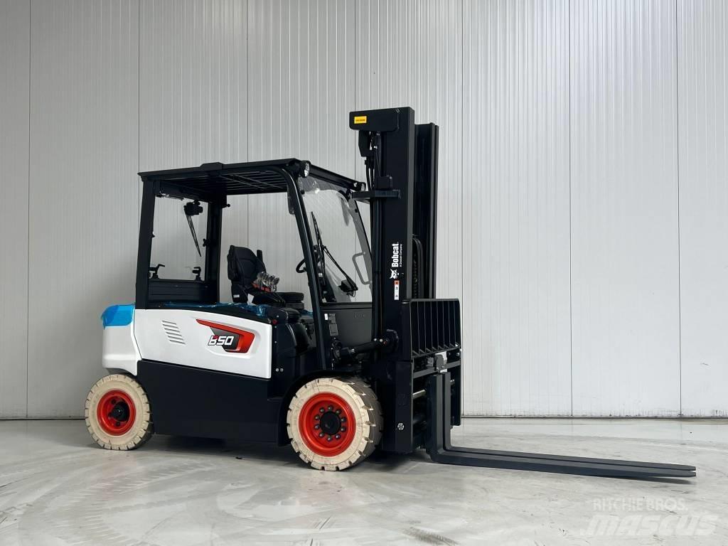 Bobcat B50XC-7 Akumulátorové vozíky