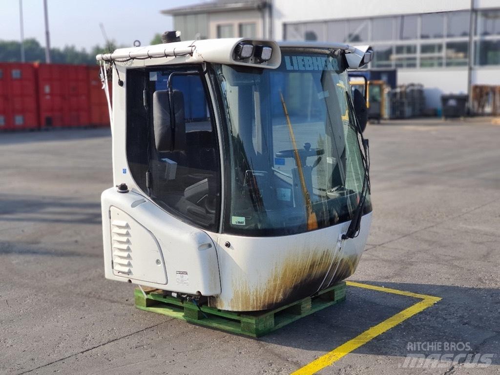 Liebherr L 550 CAB Kabiny a interiér