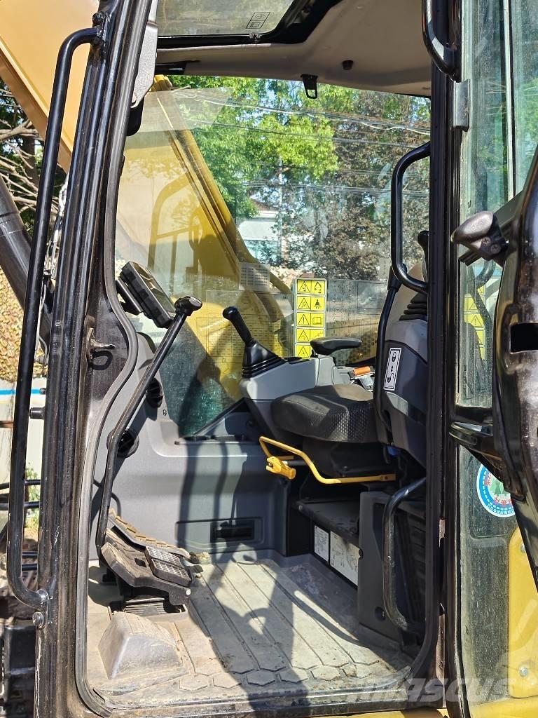 CAT 310 Pásová rýpadla