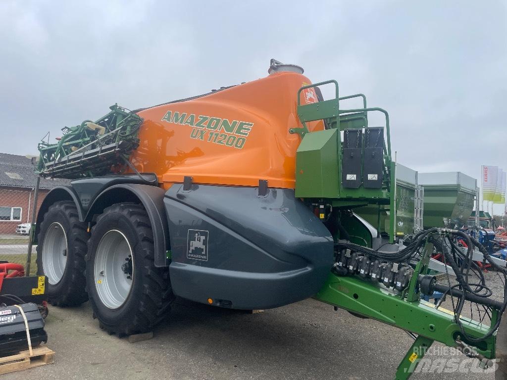 Amazone UX 11200 Tažené postřikovače