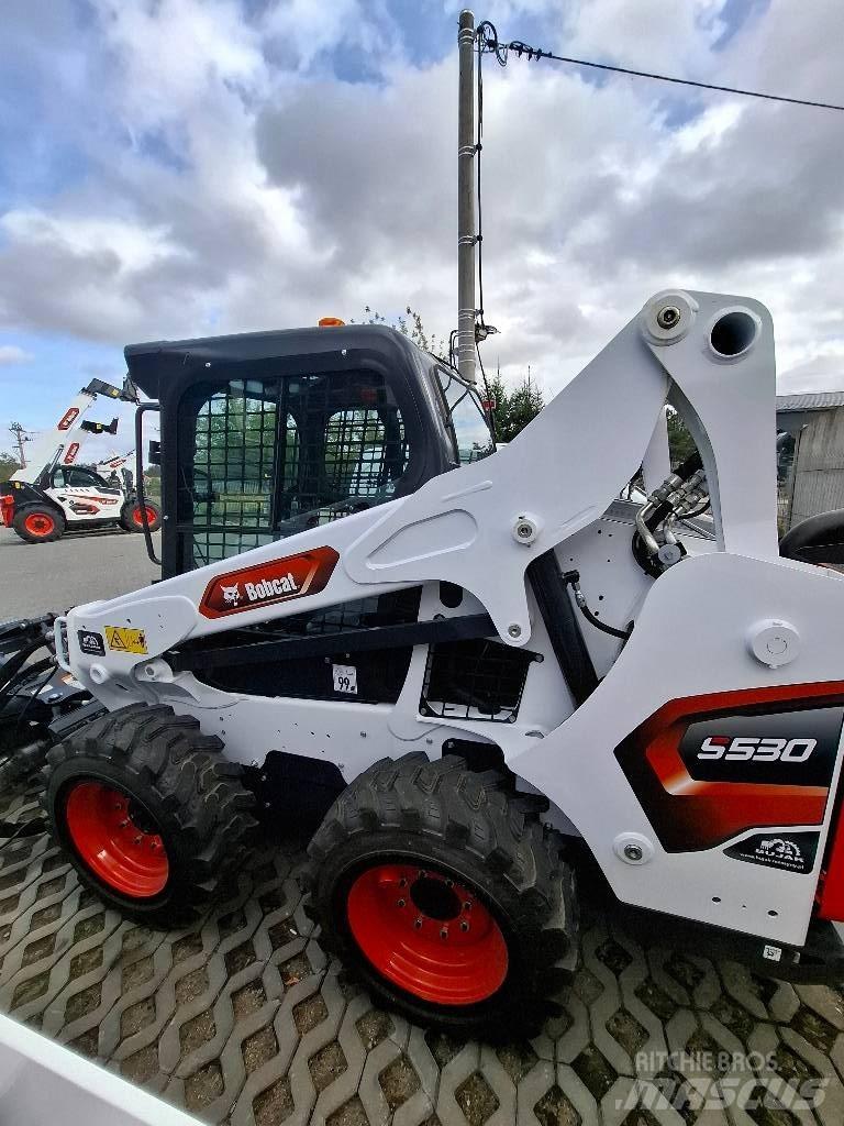 Bobcat S 530 Smykem řízené nakladače