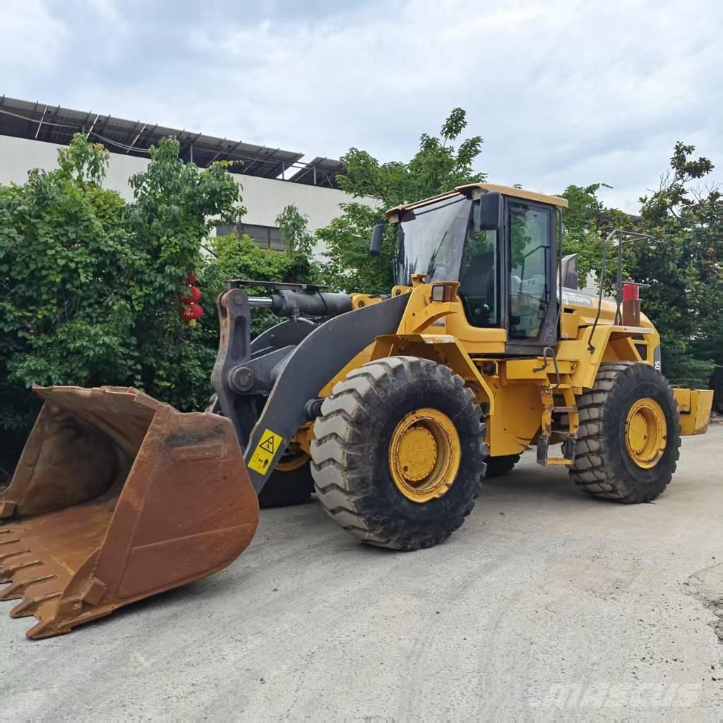 Volvo L 105 Kolové nakladače