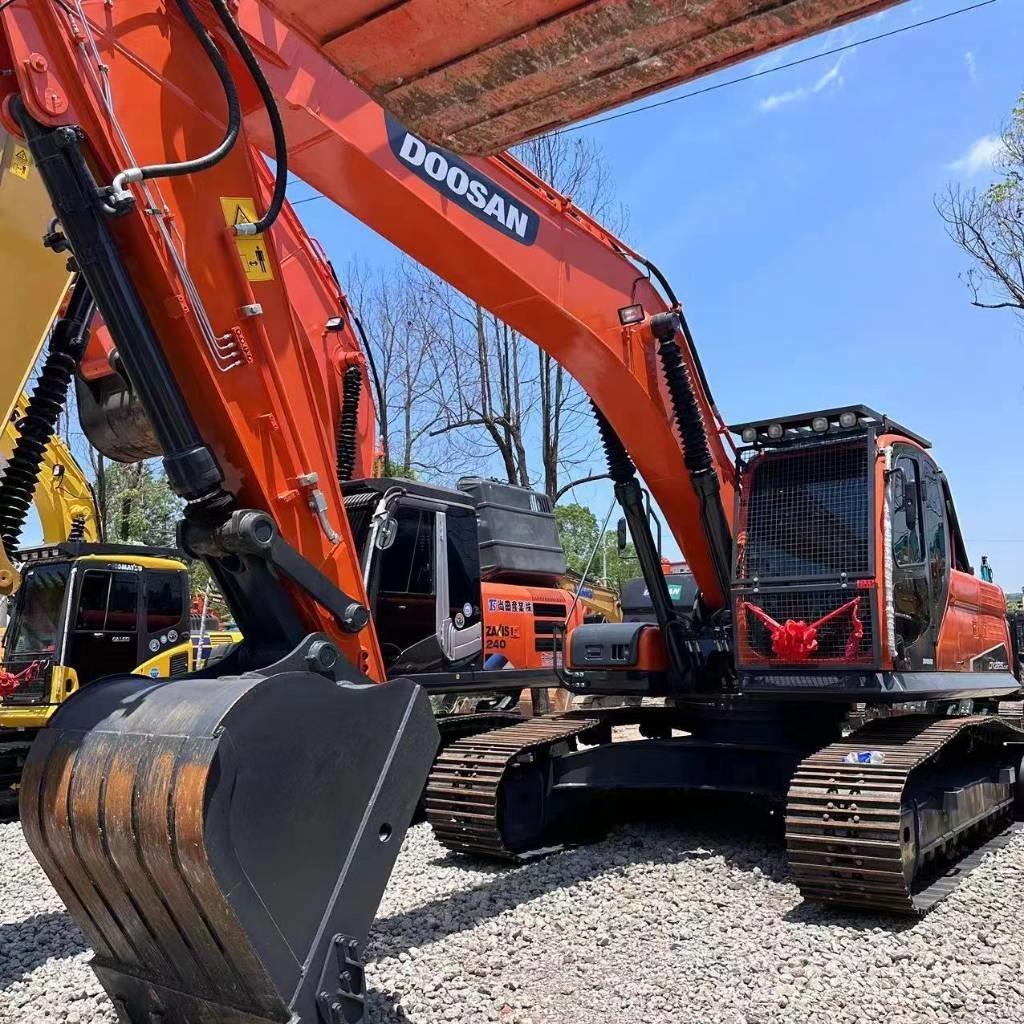 Doosan DX 225 LC Pásová rýpadla