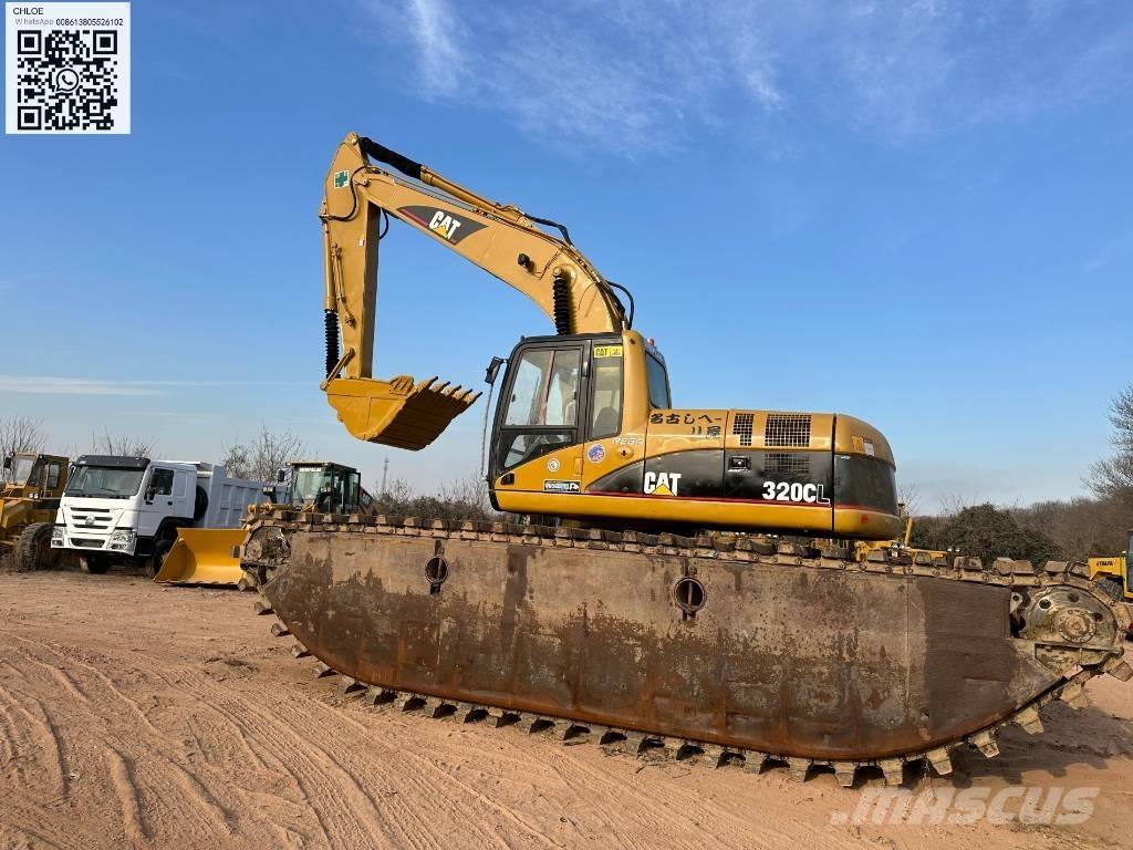CAT 320 C L Obojživelná rypadla