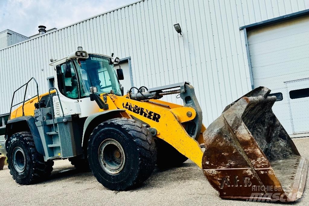 Liebherr L 566 Kolové nakladače