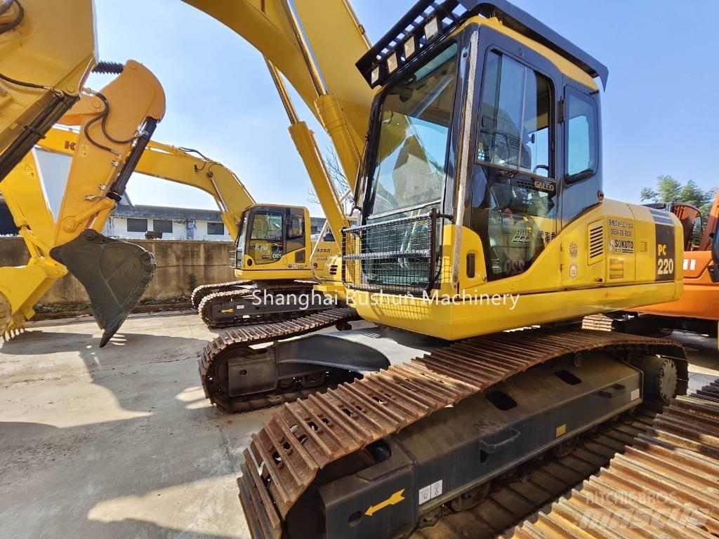Komatsu PC220-7 Pásová rýpadla