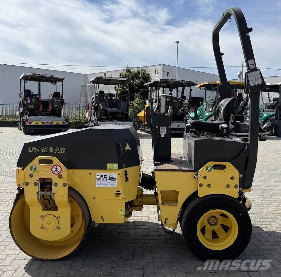 Bomag BW 138 AC Kombinované válce