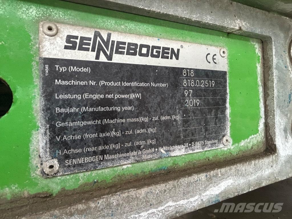 Sennebogen 818 Stroje pro manipulaci s odpadem