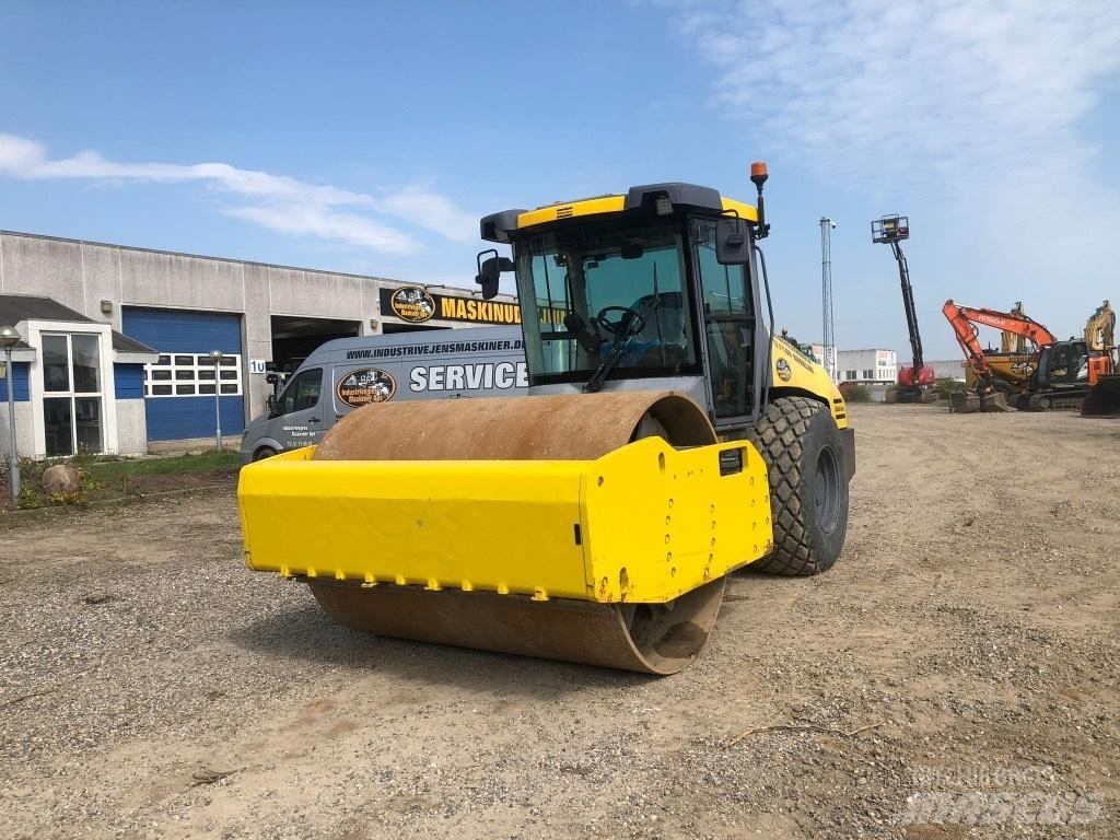 Atlas Copco CA3500 D Tahačové válce