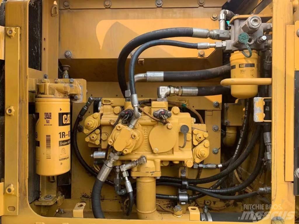 CAT 315 Pásová rýpadla
