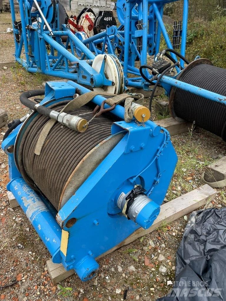 Liebherr Crane parts Jeřáby pro těžký terén