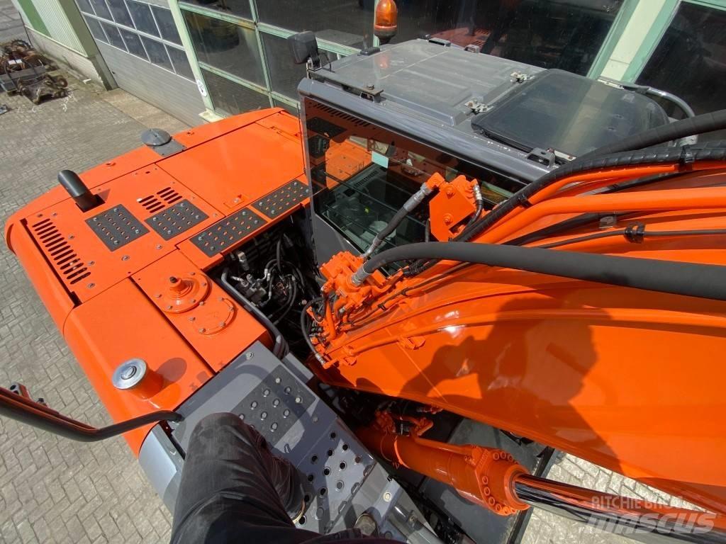 Hitachi ZX 140 W-3 Kolová rýpadla