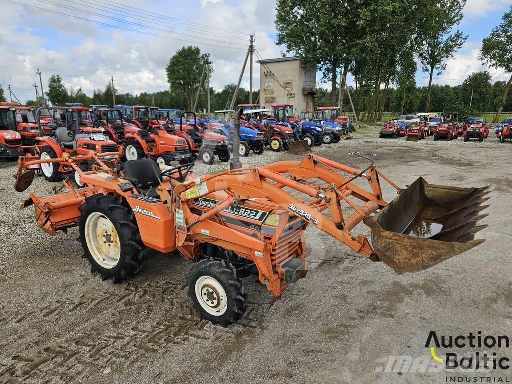 Kubota L1-R22 Traktory