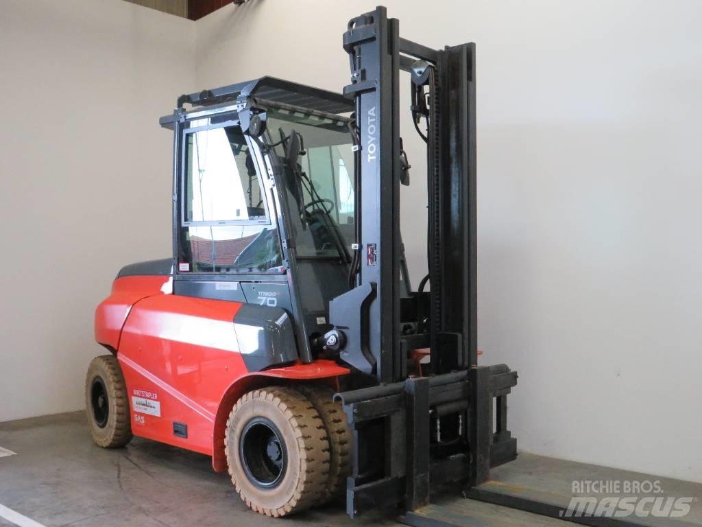 Toyota 9FBM70T Akumulátorové vozíky