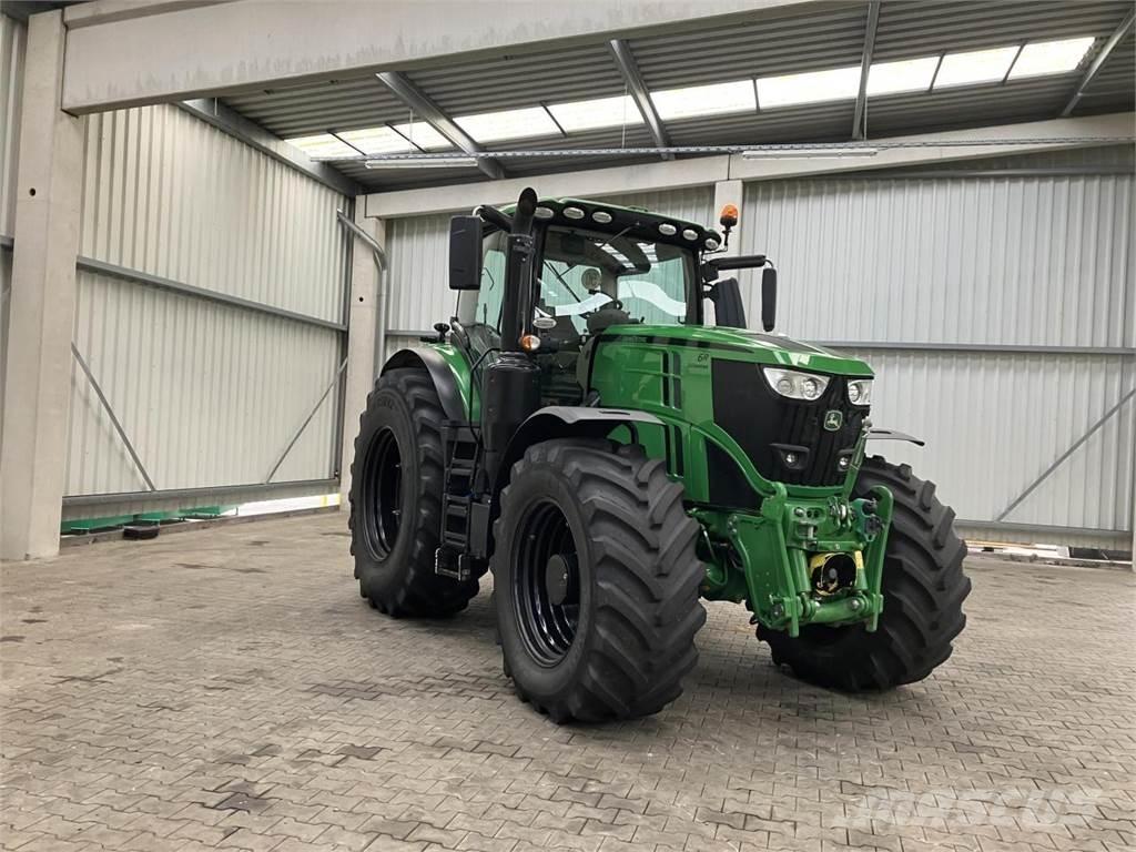 John Deere 6250R Traktory