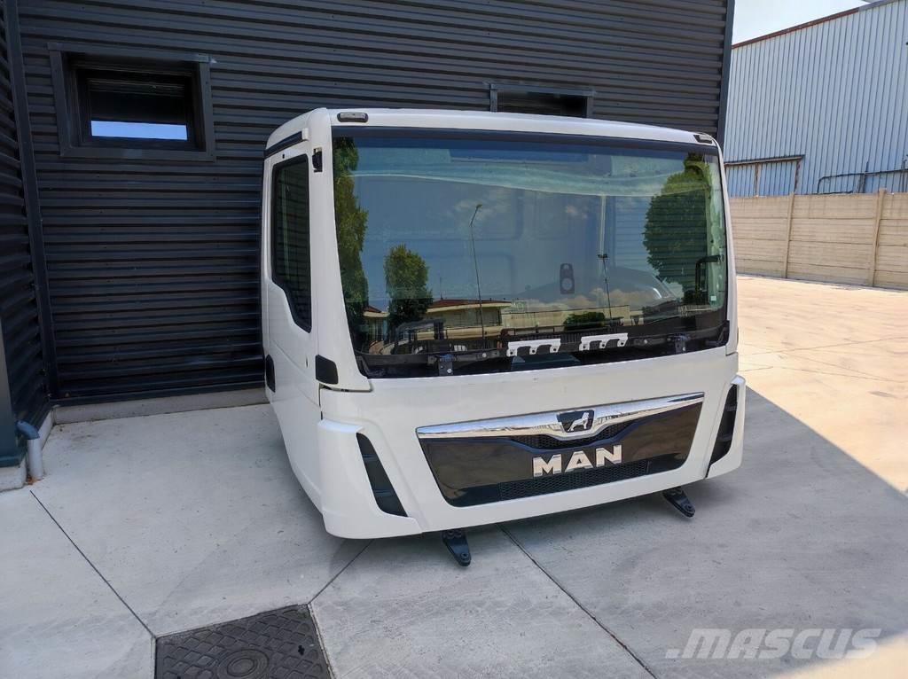 MAN DAY CAB Kabiny a interiér