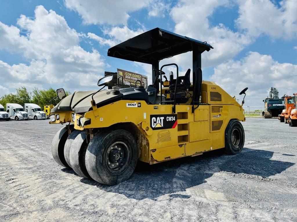 CAT CW 34 Pneumatikové válce