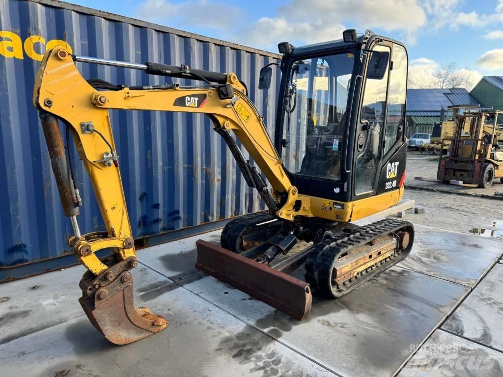 CAT 302.4 D Mini rýpadla < 7t