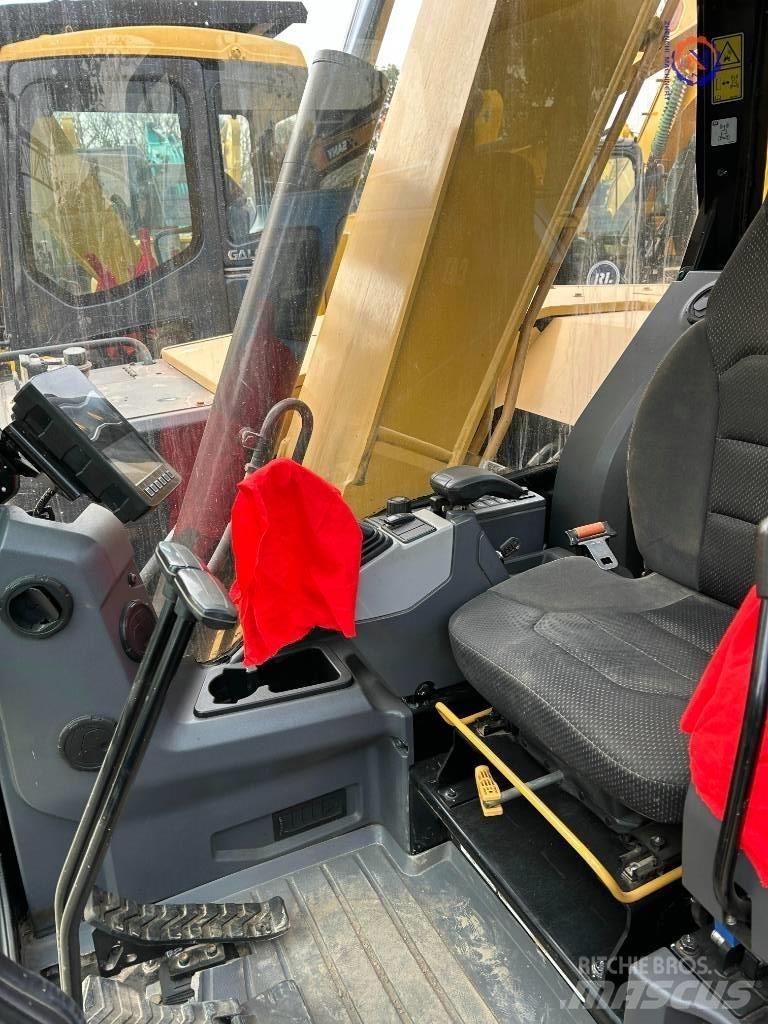 CAT 307 Mini rýpadla < 7t