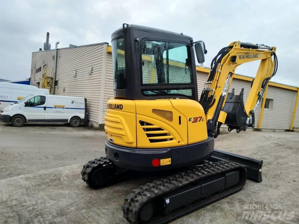 New Holland E37C Mini rýpadla < 7t