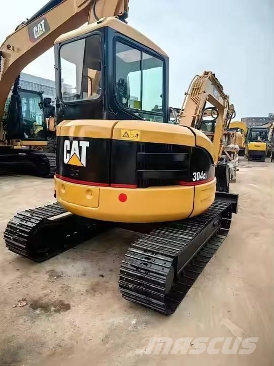 CAT 304 CR Mini rýpadla < 7t