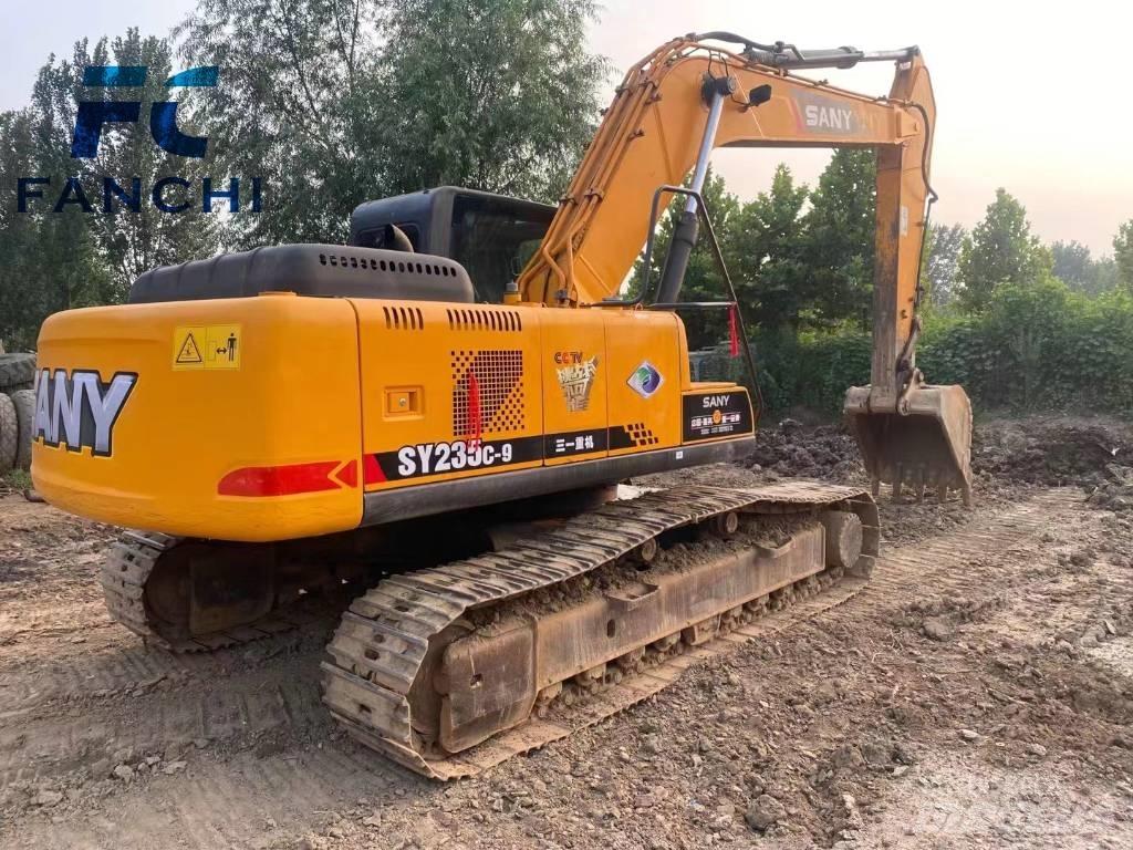 Sany SY 235 H Midi rýpadla 7t - 12t