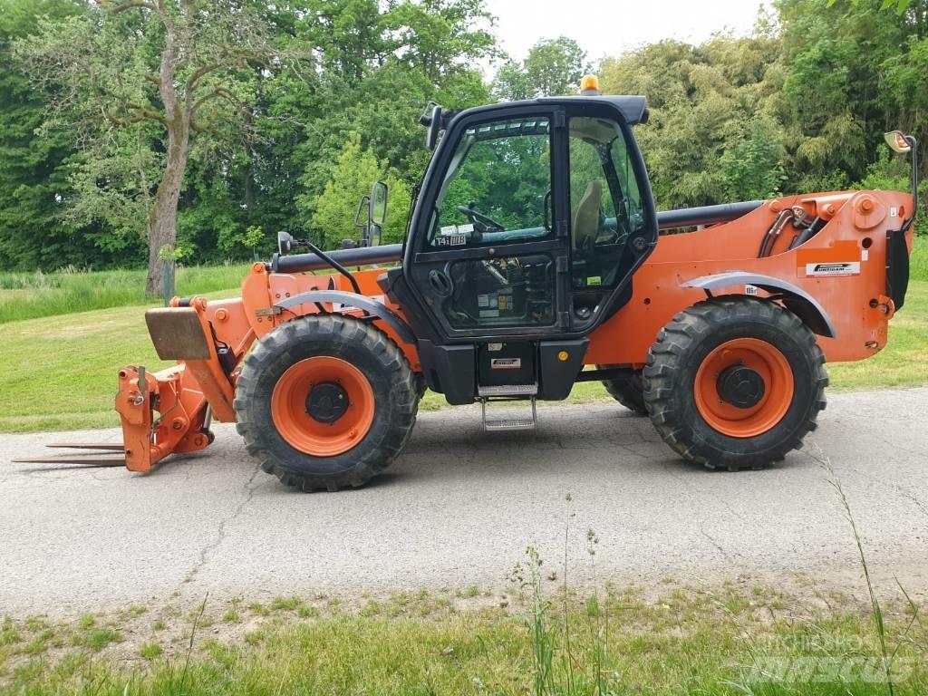 JCB 540-140 Teleskopické manipulátory
