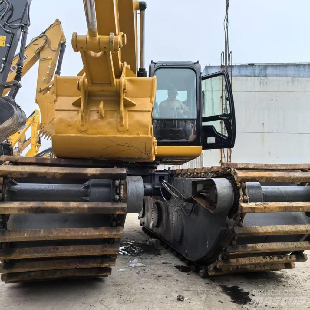 CAT 320 D Obojživelná rypadla