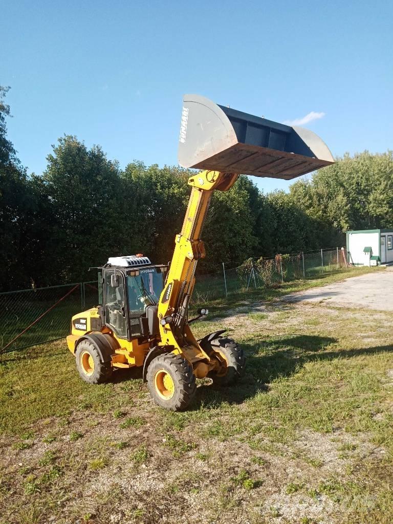 Impodan DN30T Teleskopické kolové nakladače