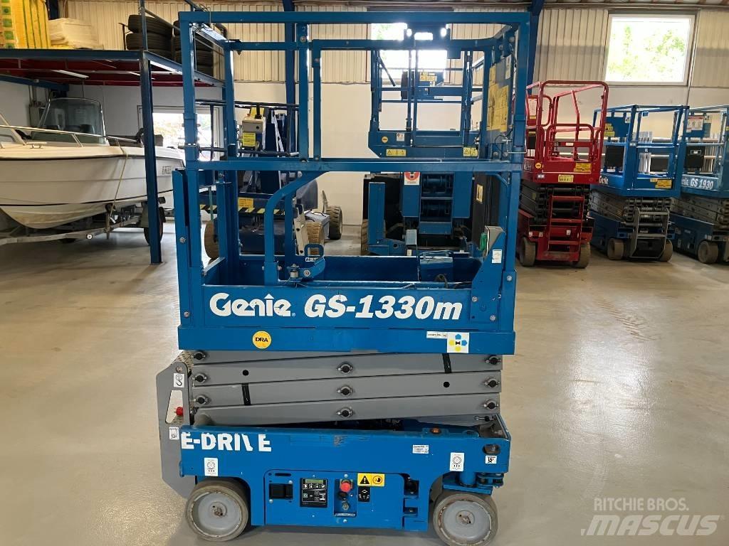 Genie GS 1330 Nůžková zvedací plošina