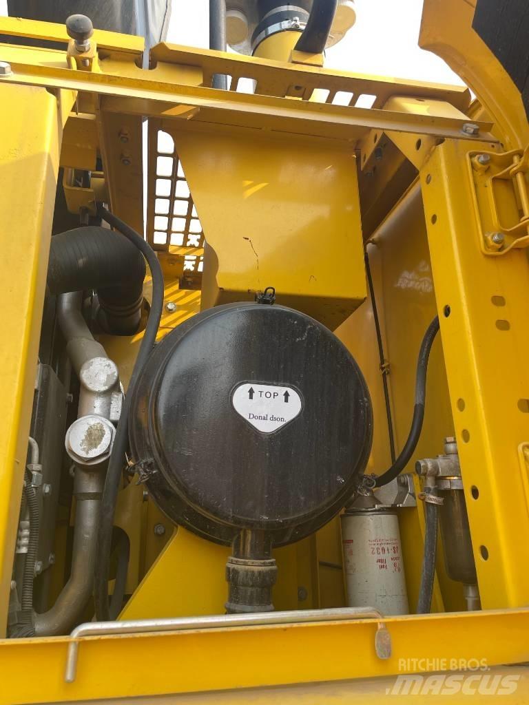 Komatsu PC 350 Pásová rýpadla