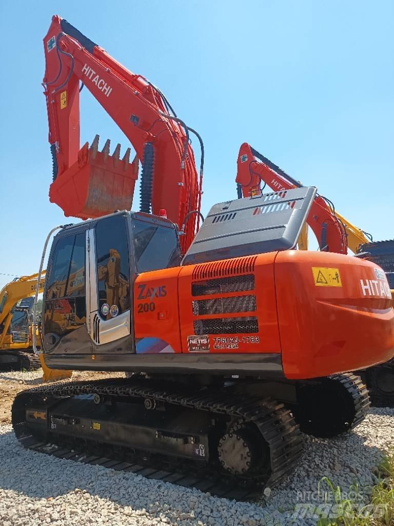 Hitachi ZX 200 Midi rýpadla 7t - 12t