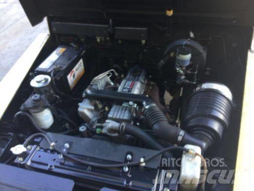 Toyota 02-2TD25 Manipulace s materiálem – ostatní