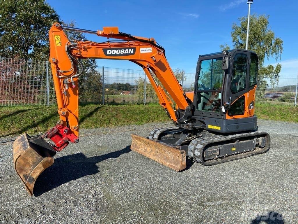 Doosan DX63-3 Pásová rýpadla