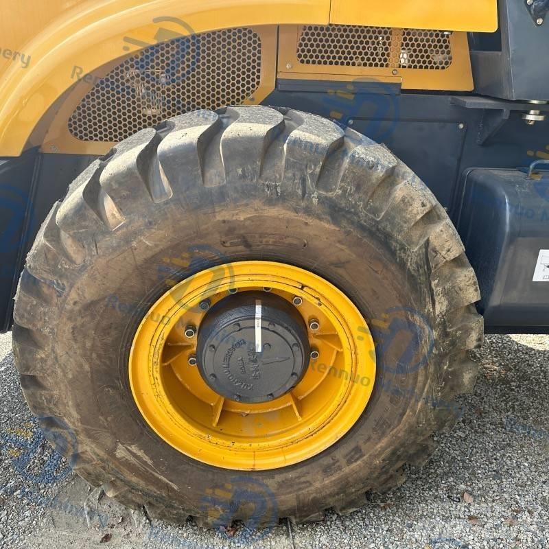 XCMG XS263J Tahačové válce
