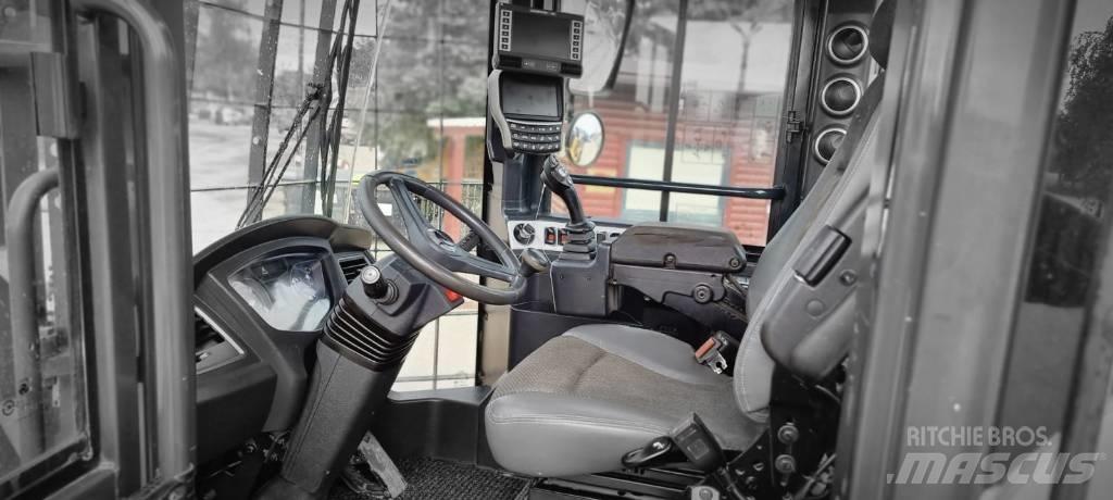 Hyundai HL 960 Kolové nakladače