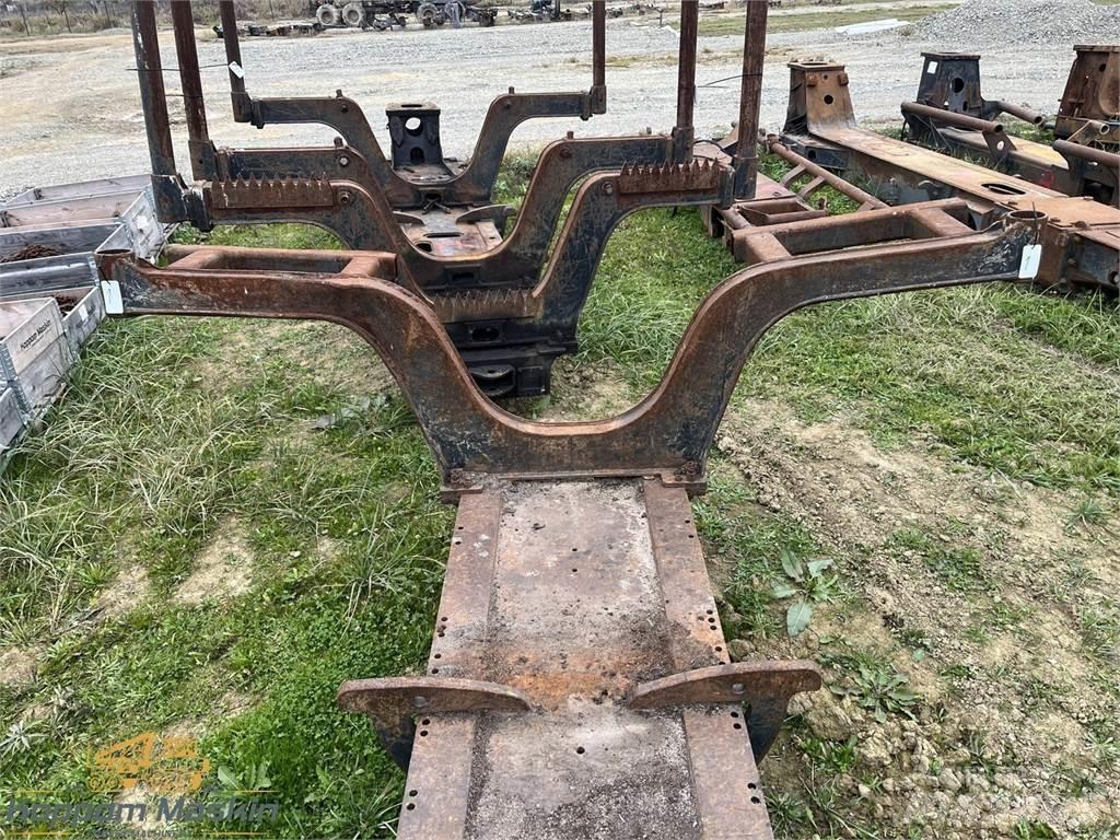 John Deere 1210E Další komponenty
