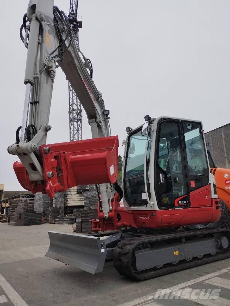 Takeuchi TB 250 2 Mini rýpadla < 7t