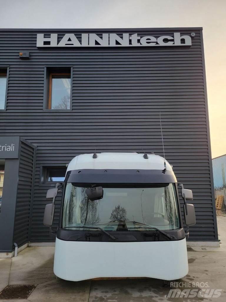 Renault T model Kabiny a interiér