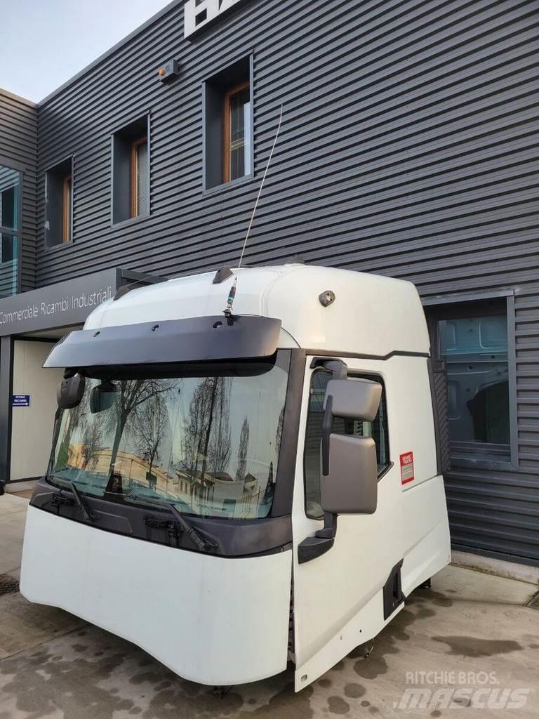 Renault T model Kabiny a interiér