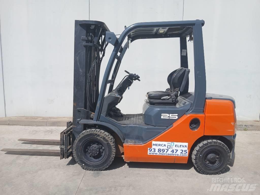 Toyota 02-8FDF25 Dieselové vozíky