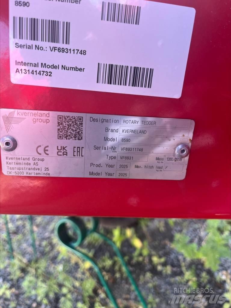 Kverneland 8590 Obraceče a shrabovače sena