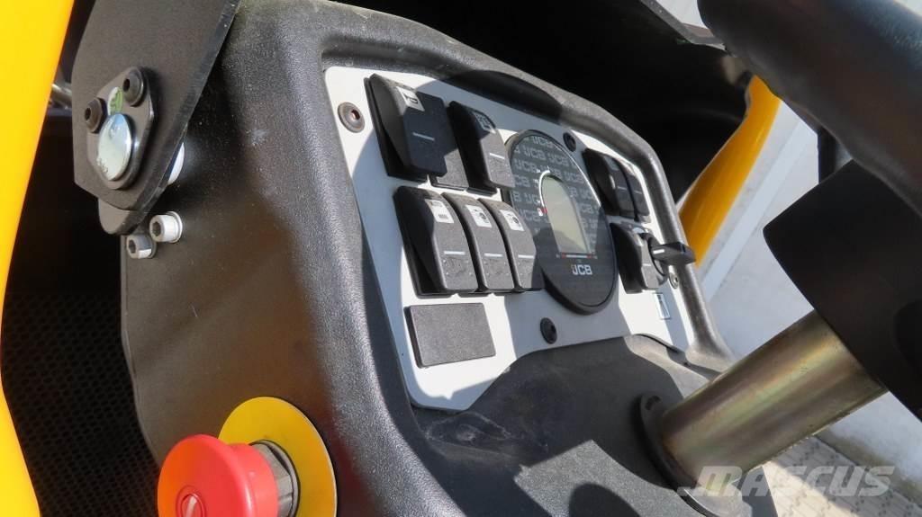 JCB CT260-120 Tandemové válce