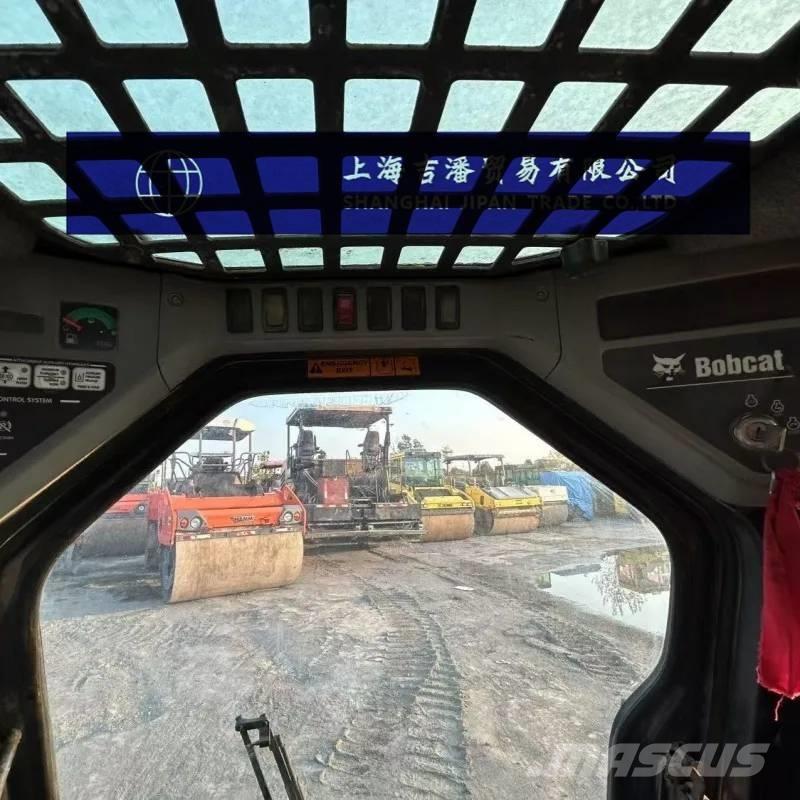 Bobcat S 300 Smykem řízené nakladače