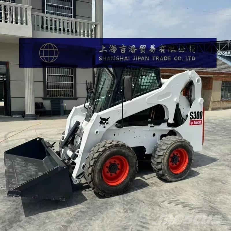 Bobcat S 300 Smykem řízené nakladače