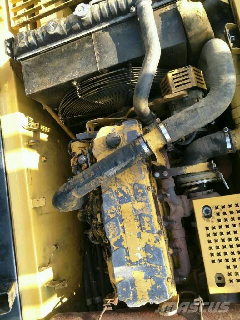 CAT 330 C Pásová rýpadla