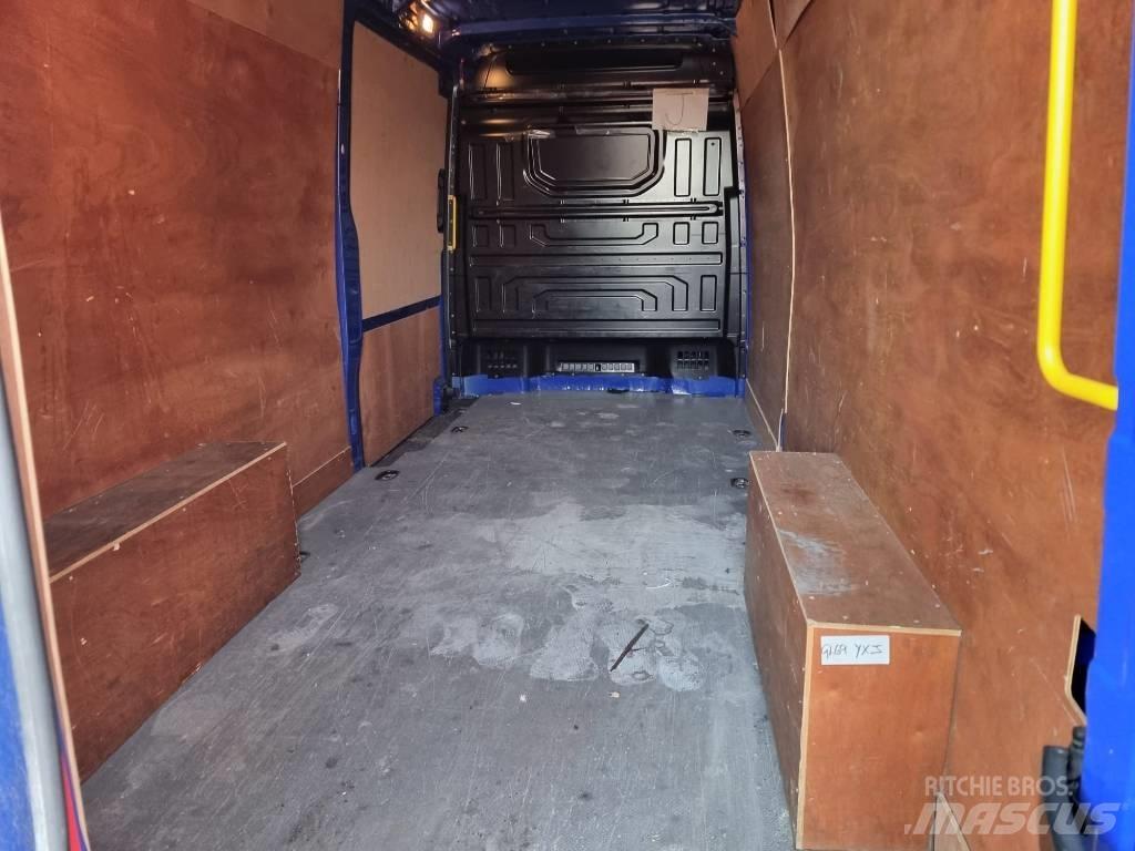 Volkswagen Crafter Skříňová nástavba